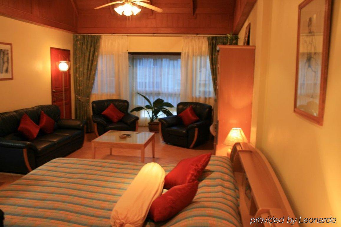 Patong Aquarius Gay Guesthouse & Sauna חדר תמונה