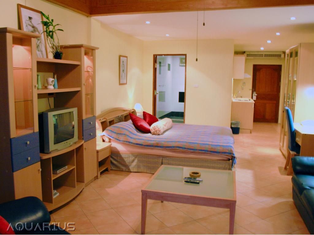 Patong Aquarius Gay Guesthouse & Sauna מראה חיצוני תמונה